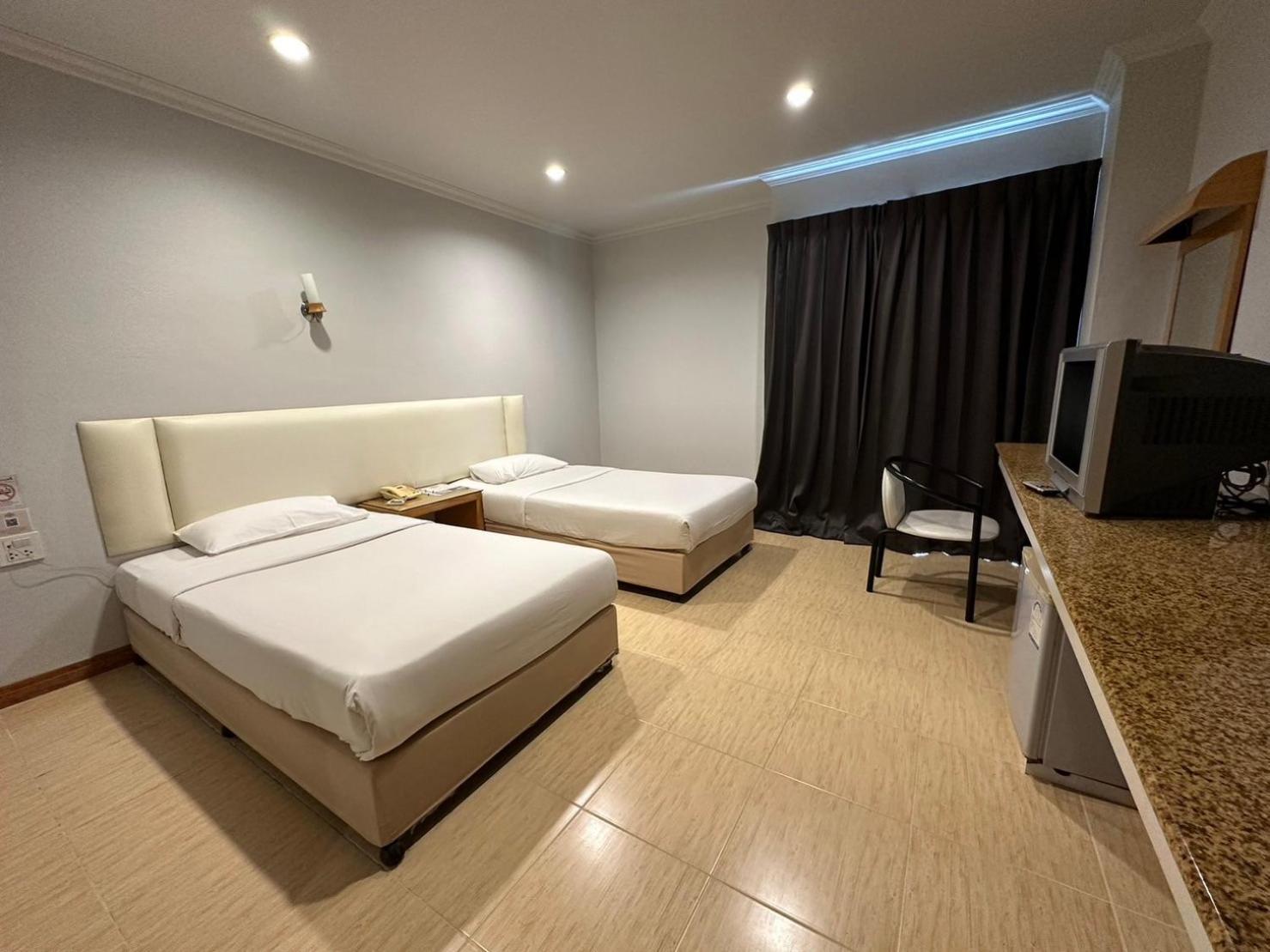 Rattana View Hotel Phitsanulok Exterior photo